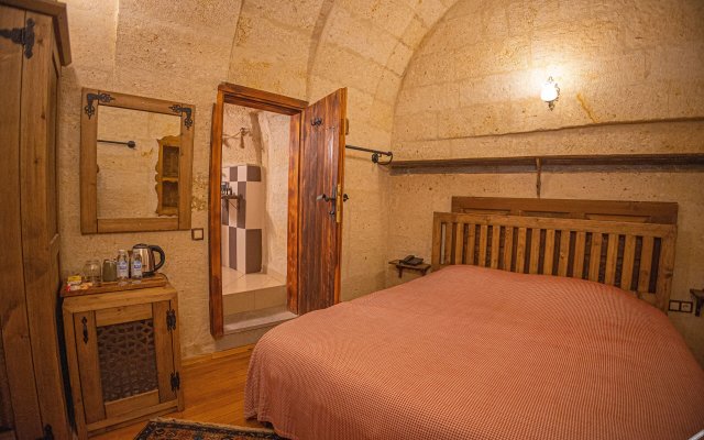 Pietra Cave Suites