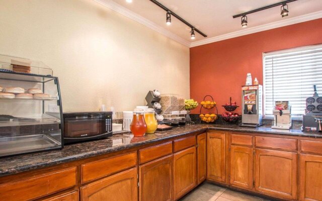 Rodeway Inn Los Angeles Convention Center