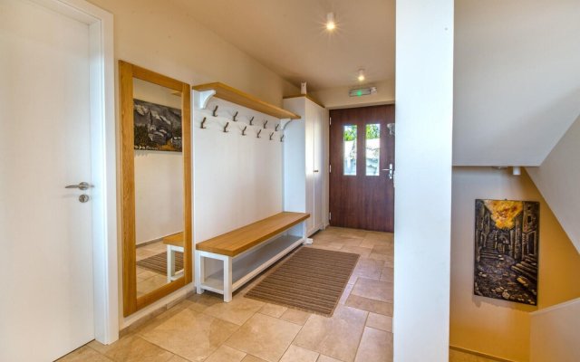 Awesome Home in Gracisce With Sauna, Wifi and 6 Bedrooms