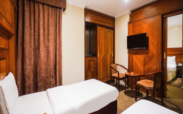 OYO 650 Dhiyafat Dallah Hotel