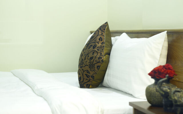 Rose Emerald Hotel