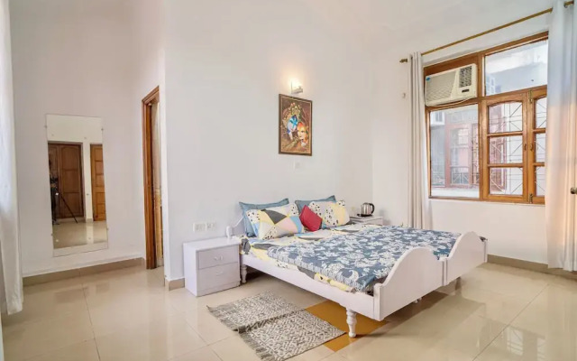 White House By The Ganges