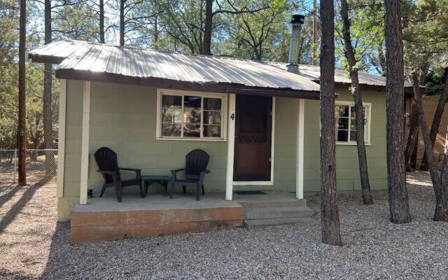 Hidden Rest Cabins & Resort