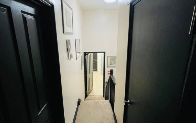 Oxford Charm Apartment-comfort in Prime Location