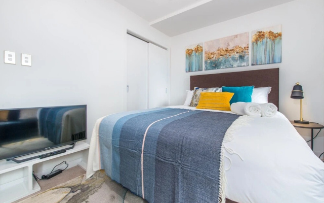 Ehome - Perfect Location - Dream Under Skytower