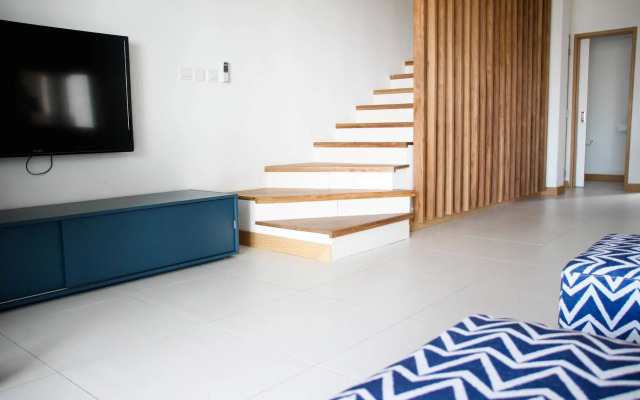 Latitude Luxury Seafront Apartments