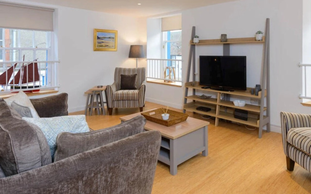 Curlew - Double Upper Apartment