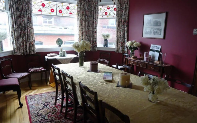 Mahogany Manor Bed & Breakfast