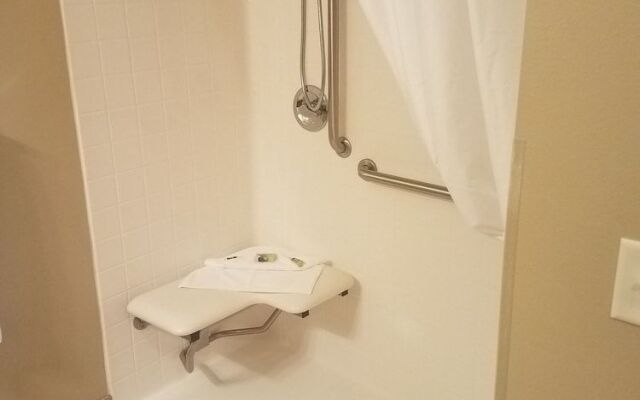 Grandstay Hotel And Suites Luverne