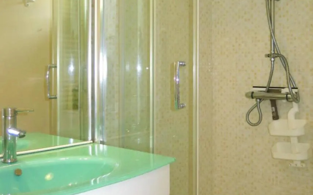 Holiday Home Les Oliviers (Tsh111)