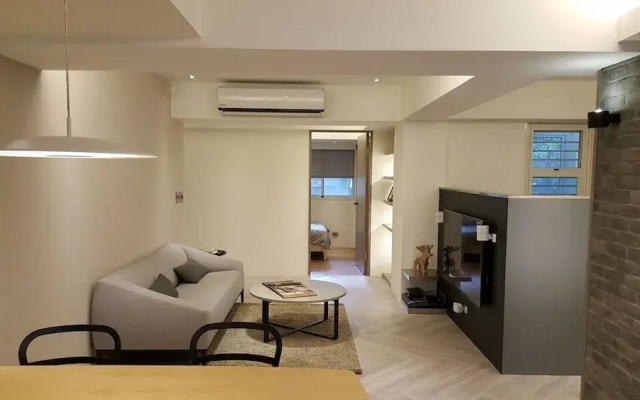 3 Bedrooms 1 Study 3 Bathrooms