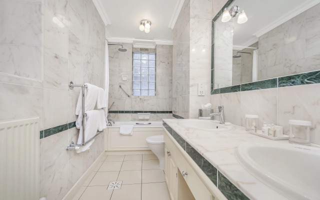 44 Curzon Street Apartments by Mansley