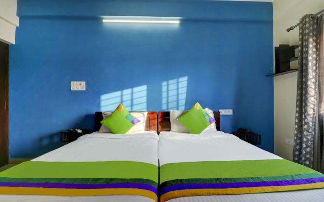 Hotel 12 Degrees West EGL