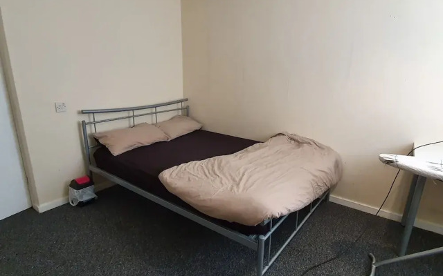 9 Vernon Close Serviced Holiday Home