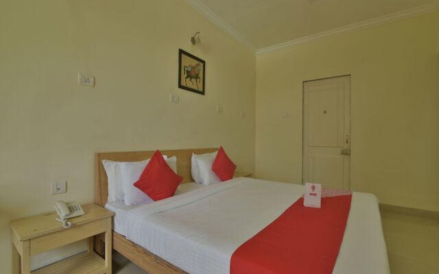 OYO 12993 Pramila Court