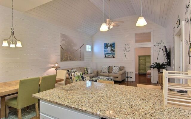 Tropic Thunder PB209