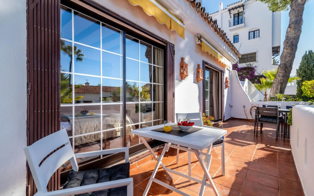 Newly renovated 3 bedroom apt next to Puerto Banús