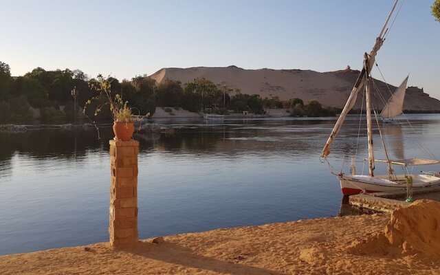 Taharka Nubian House