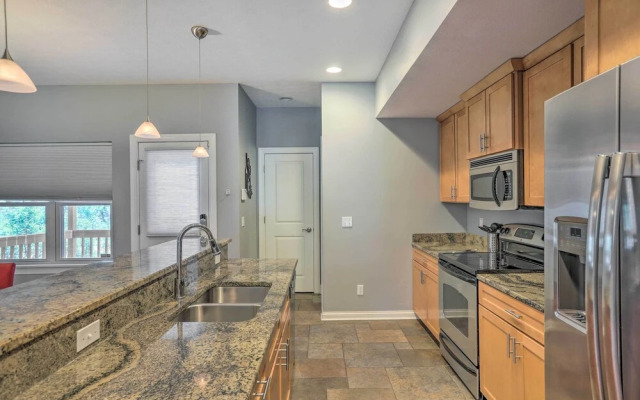 Central Cleveland Gem w/ Direct Skyline View!