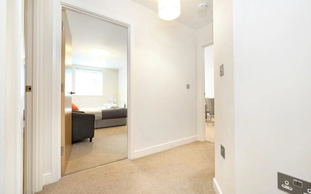 Alder House Serviced Apartment by Ferndale
