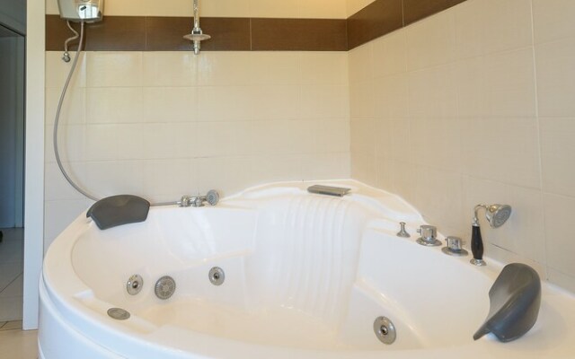 Partner Guest House Baseina