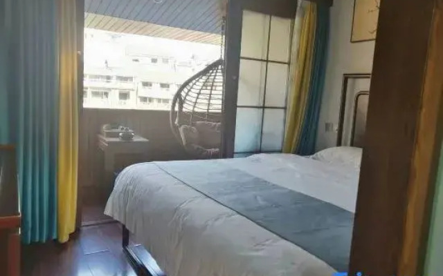 Xiongdi Renjia Diaojiaolou Inn