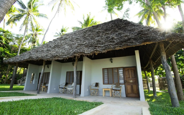 Ndame Beach Lodge