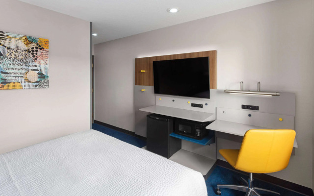 Microtel Inn & Suites by Wyndham Rapid City