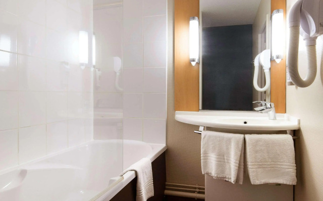 ibis Tours Nord