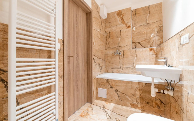 Penthouse with panoramic city view in Elite Rezidence