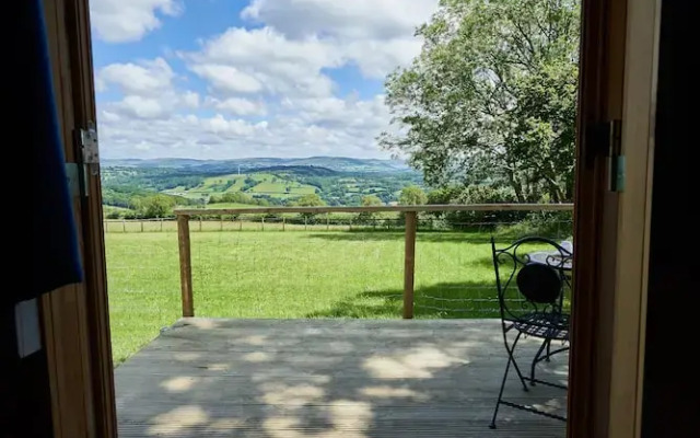 Pencastell Views Pod With Stunning Views