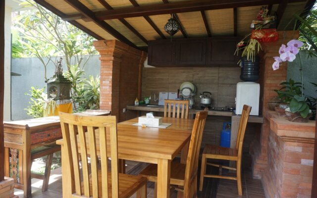 Kanda Villa