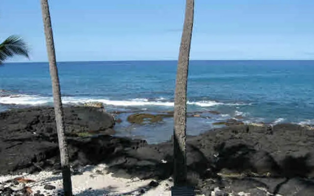 Kona Bay Hale by RedAwning