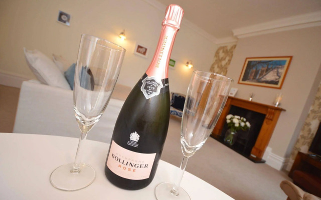 Stonefield Apartments