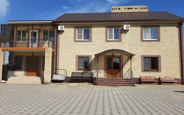 Guest House On Pobedy 7