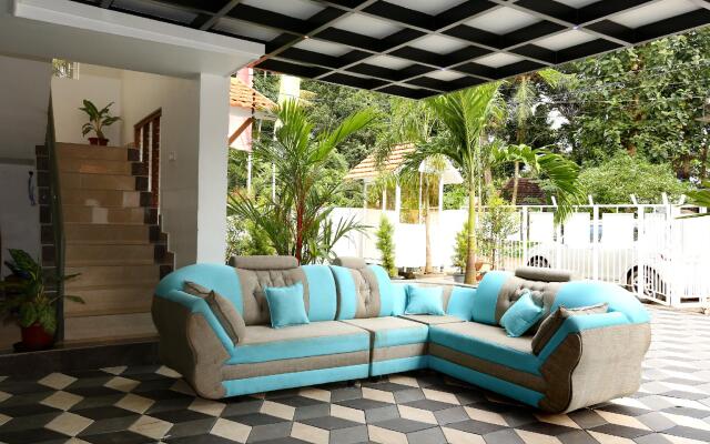 OYO 9651 Hotel Anugraha Inn
