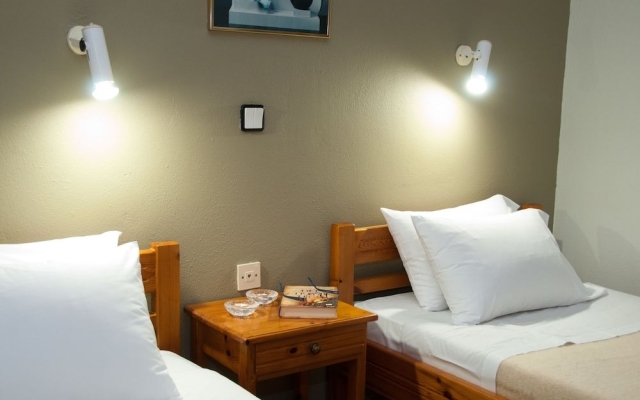 Varouxakis Hotel
