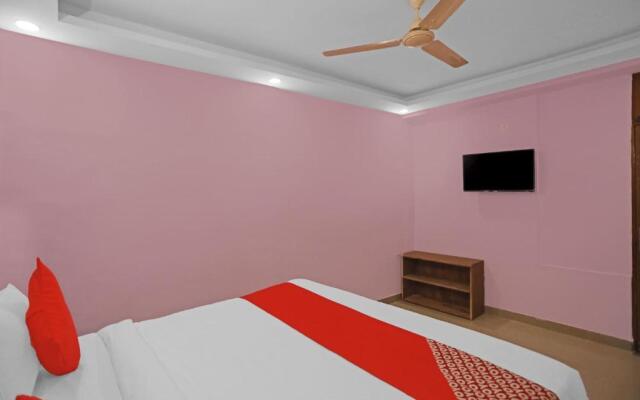 OYO 85984 Hotel Happy Spring