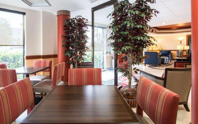 Comfort Suites Fort Pierce I-95