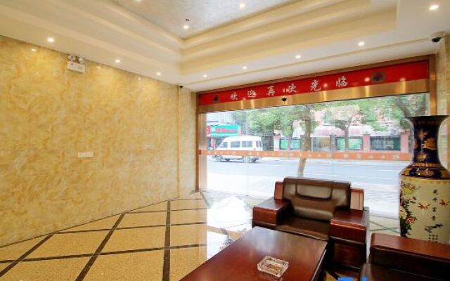 Qingzhu Xinrenren Hotel (Shanghai Pengpu Xincun Subway Station)