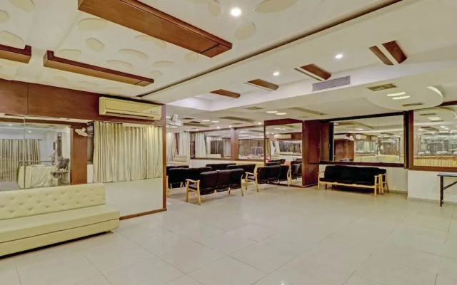 Treebo Trend Loharkar's Family Hotel