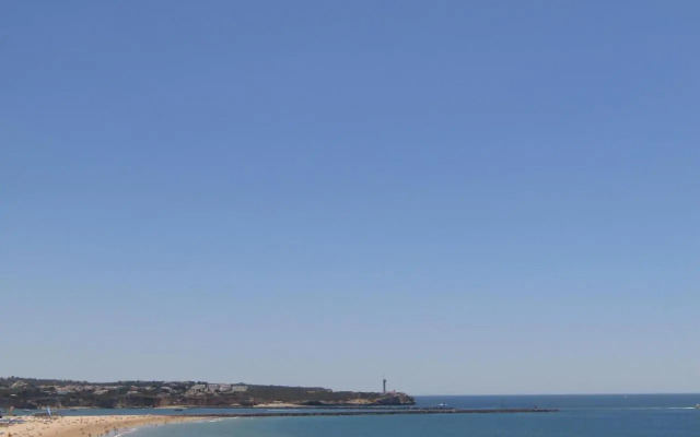 Mesa e Casa Encantada - Praia da Rocha