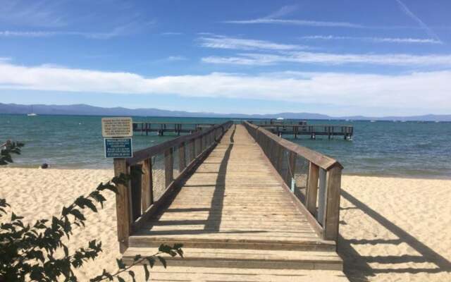 Our Happy Place 3 Bedroom Home by RedAwning