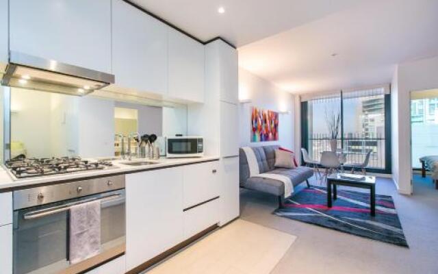 Complete Host Leopold Apartments