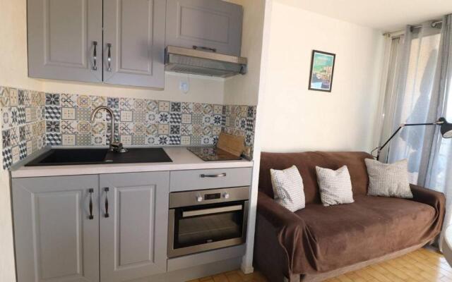 Appartement Le Grau-du-Roi, 1 pièce, 4 personnes - FR-1-307-143