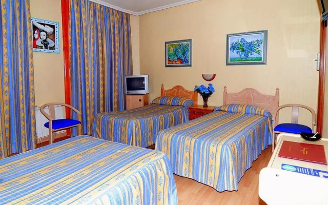 Hostal Plaza DOrt