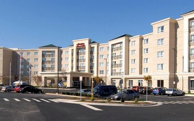 Hampton Inn & Suites Washington-Dulles International Airport