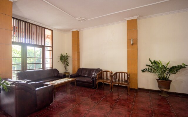 Hotel Dewi Sri by OYO Rooms