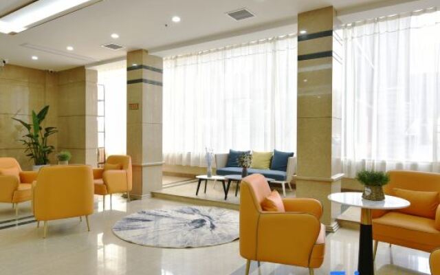 Zhongzhou Hotel (Jiaozuo High-Speed Railway Station Wangfujing Plaza)