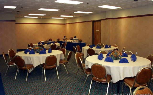 Hilton Garden Inn Kansas City